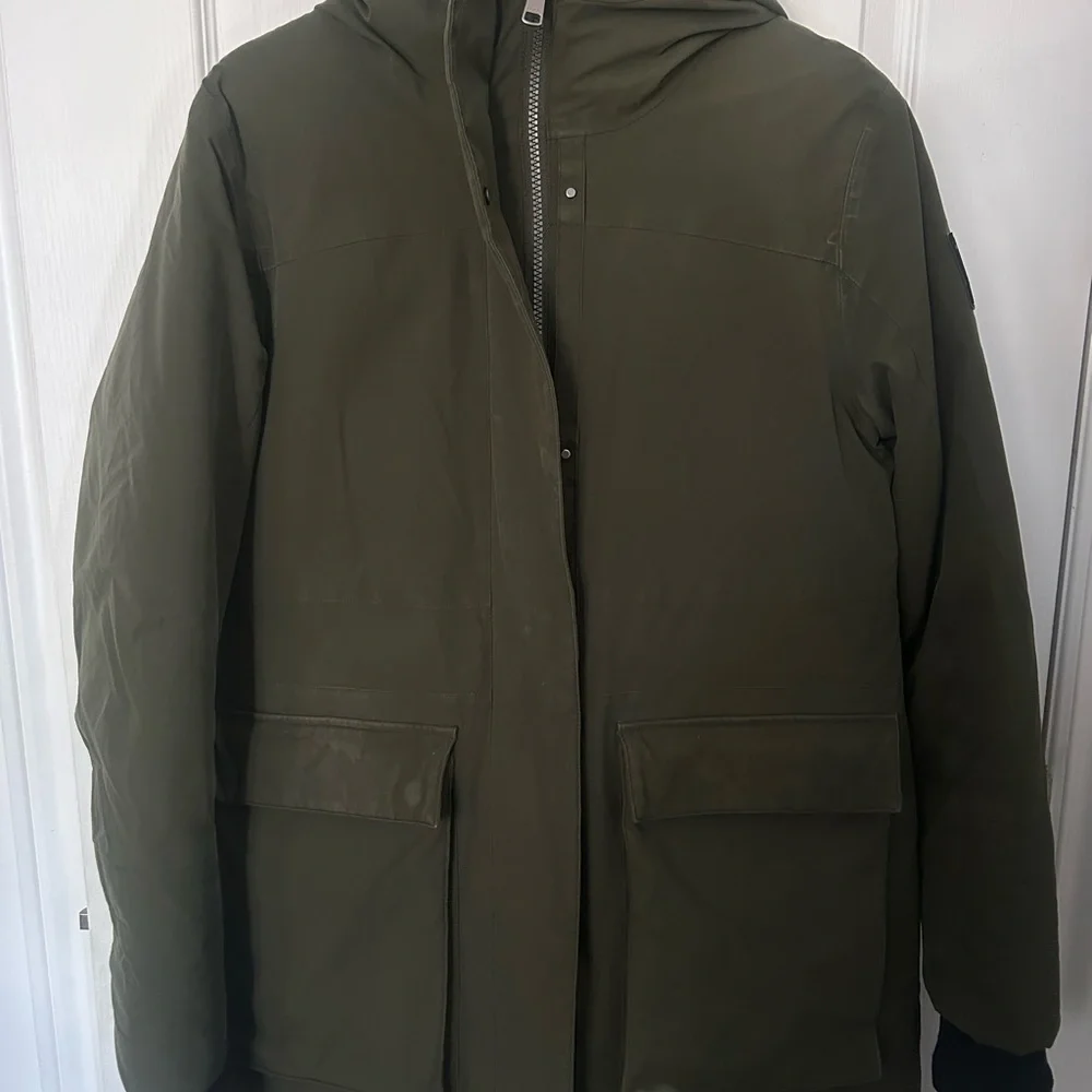 LOLË Marybeth Women’s Olive Parka Jacket - Picture 8 of 16